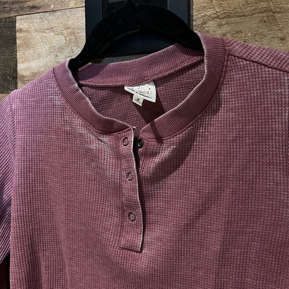 Crop Top - Picture 2 of 5